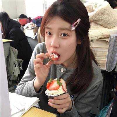 白色的女人